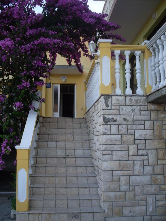 Rooms Neda Rab Town Luaran gambar